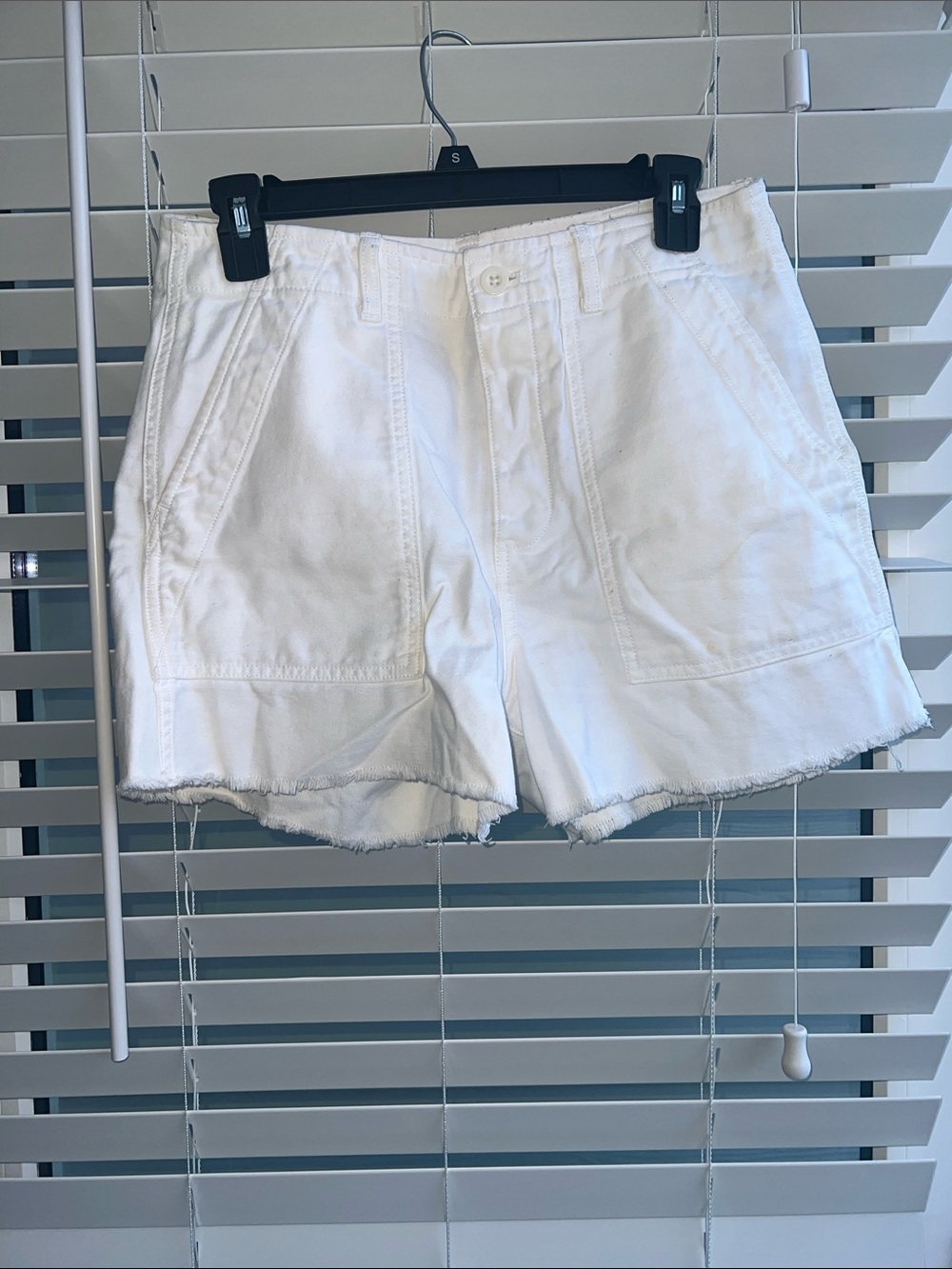 GAP White High-Rise Frayed Hem Utility Shorts